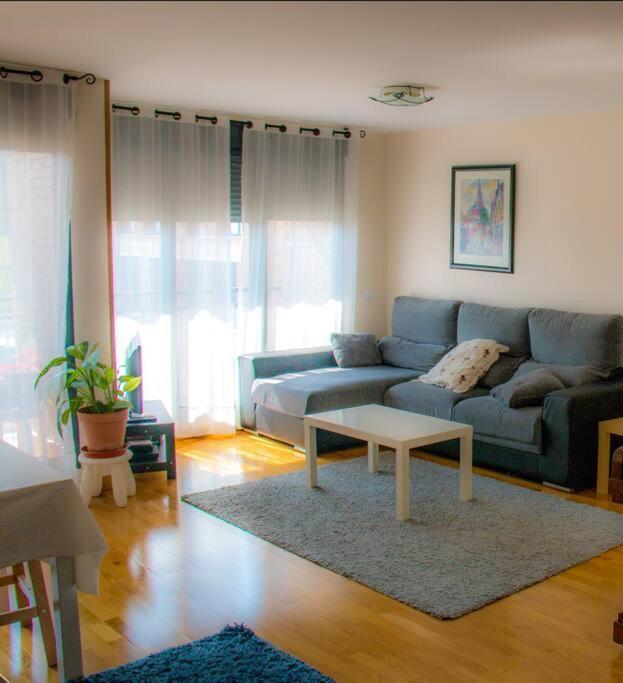 Piso Con Vistas En Urbanizacion Con Piscina Santander Eksteriør billede
